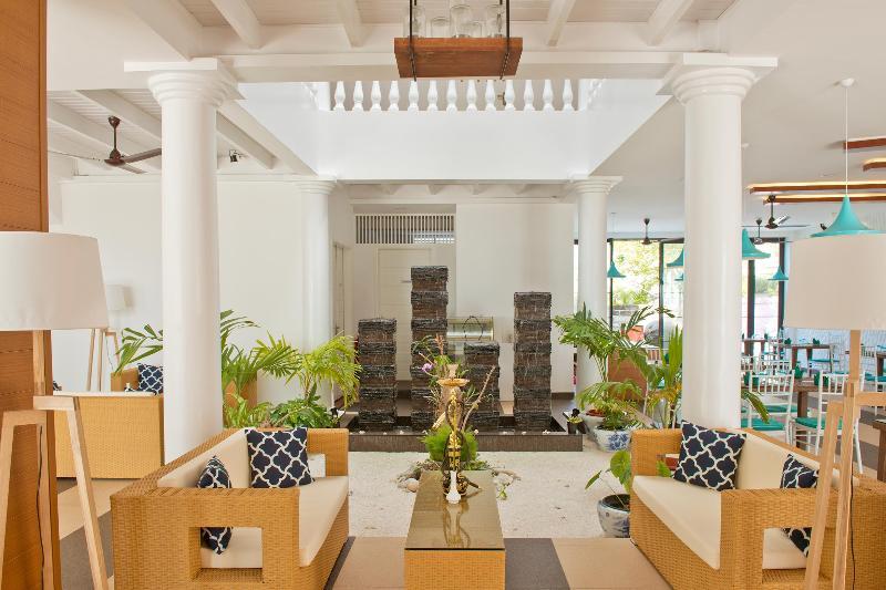 Crystal Sands Beach Hotel At Maafushi Exterior photo