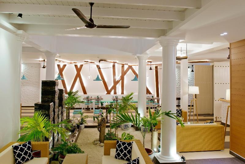 Crystal Sands Beach Hotel At Maafushi Exterior photo