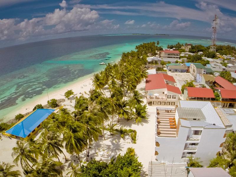 Crystal Sands Beach Hotel At Maafushi Exterior photo