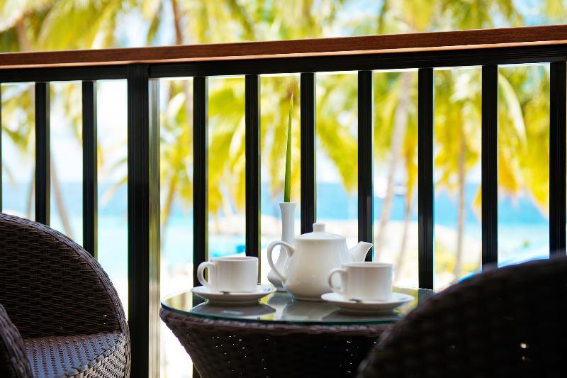 Crystal Sands Beach Hotel At Maafushi Exterior photo