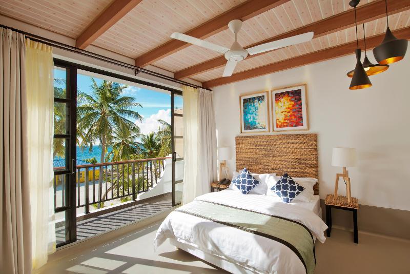 Crystal Sands Beach Hotel At Maafushi Exterior photo