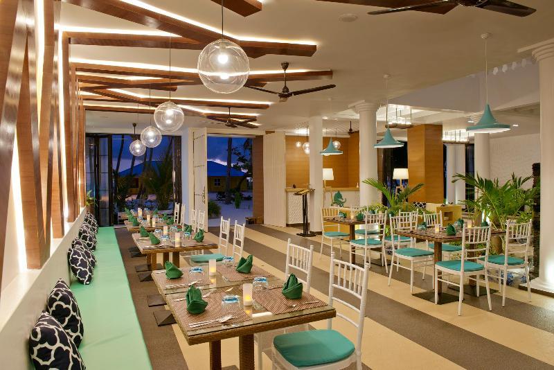 Crystal Sands Beach Hotel At Maafushi Exterior photo